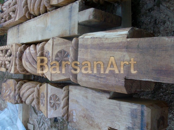 BarsanArt Stalpi Poarta din lemn